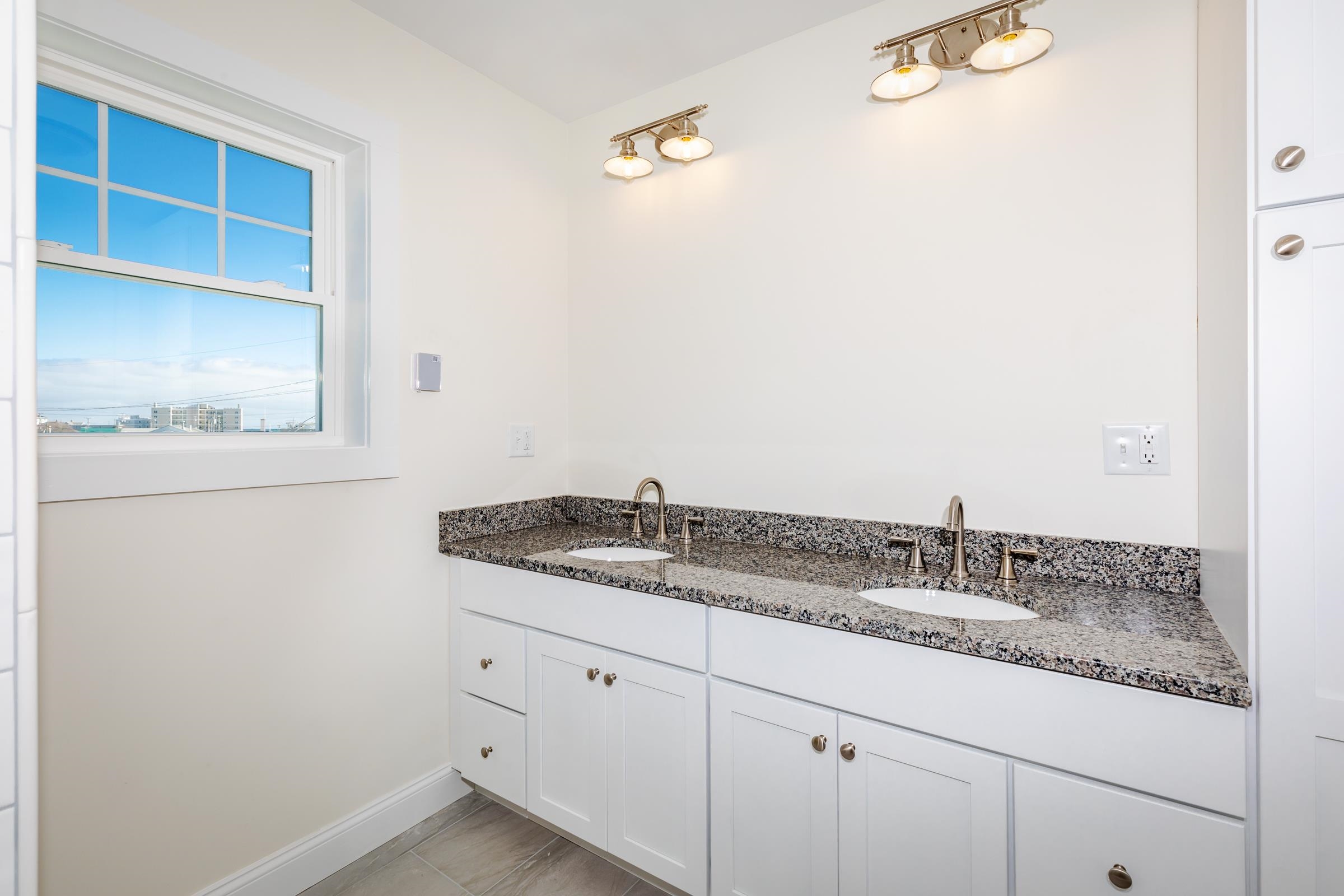 82 Island Path Hampton, NH 03842 - Photo 17 of 37
