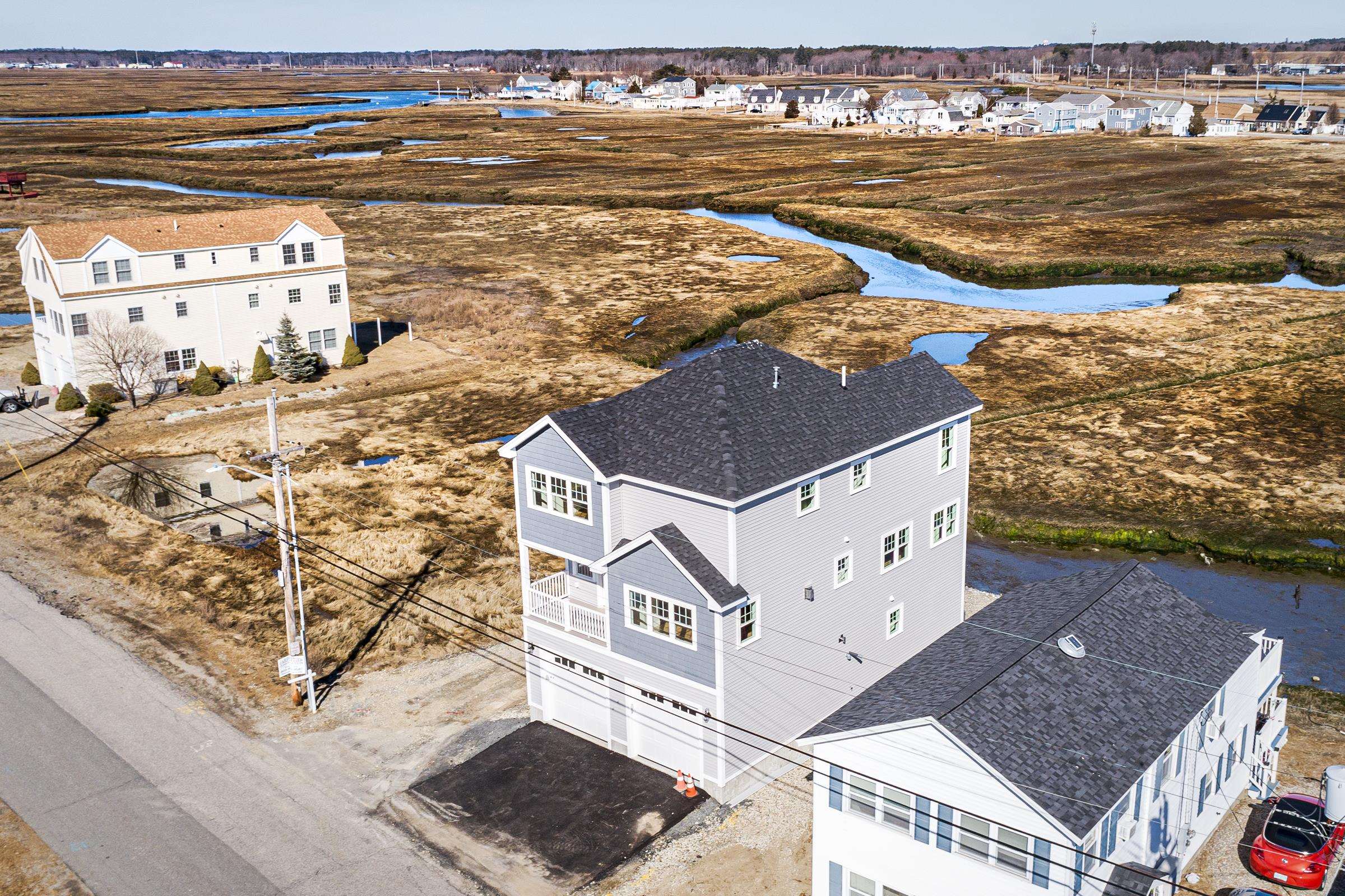 82 Island Path Hampton, NH 03842 - Photo 5 of 37