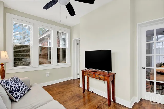 $2,200 | 309 East 34th Street, Unit 2, Savannah, GA 31401