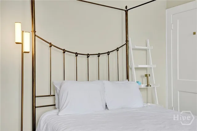 $2,200 | 309 East 34th Street, Unit 2, Savannah, GA 31401