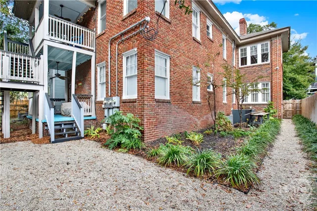 $2,200 | 309 East 34th Street, Unit 2, Savannah, GA 31401