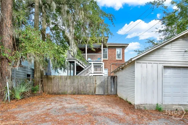 $2,200 | 309 East 34th Street, Unit 2, Savannah, GA 31401