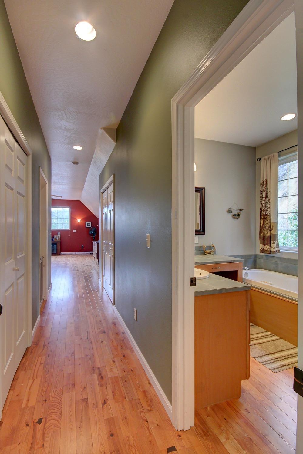 7128 Upper Applegate Road Jacksonville, OR 97530 - Photo 23 of 34 Welcome to the master suite!