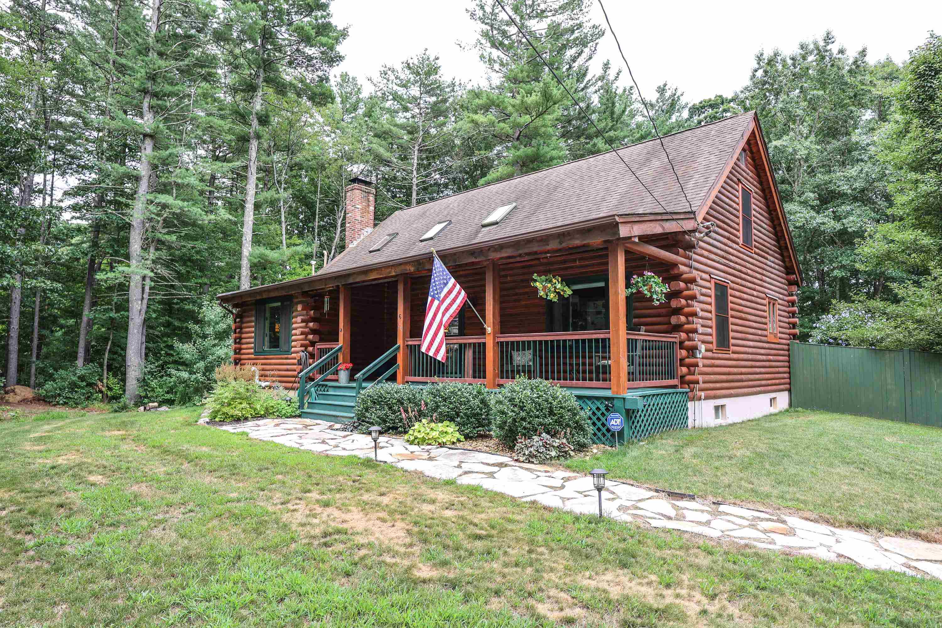 6 Bancroft Road Londonderry, NH 03053 - Photo 1 of 38 Gallery Image 1
