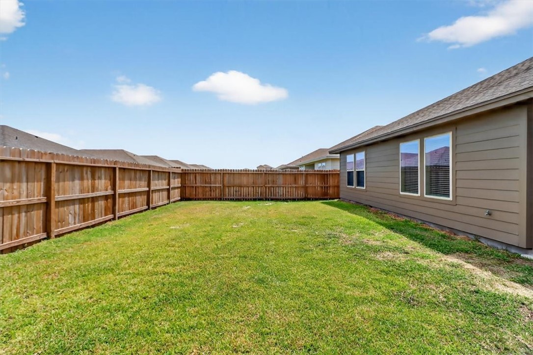 1126 Carnaby Street Corpus Christi, TX 78415 - Photo 35 of 39 a view of a backyard