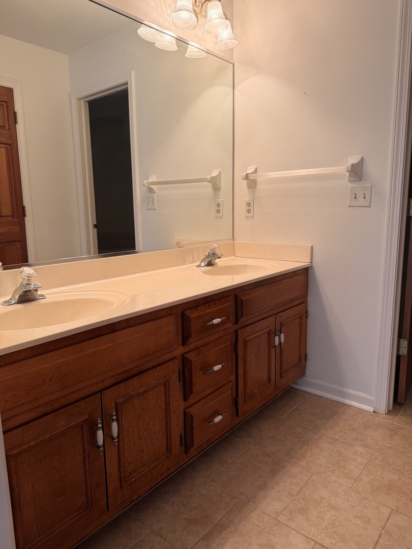 1383 Miller Road Geneva, IL 60134 - Photo 22 of 24 Gallery Image 22