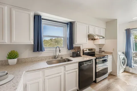 $200,000 | 2450 Wickersham Lane, Unit 604, Austin, TX 78741