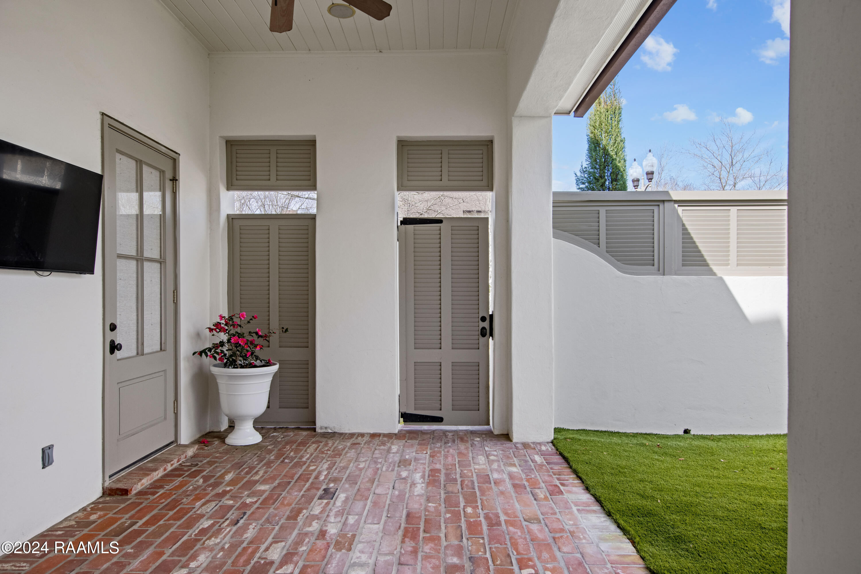 315 Biltmore Way Lafayette, LA 70508 - Photo 37 of 41 315 Biltmore Way-33