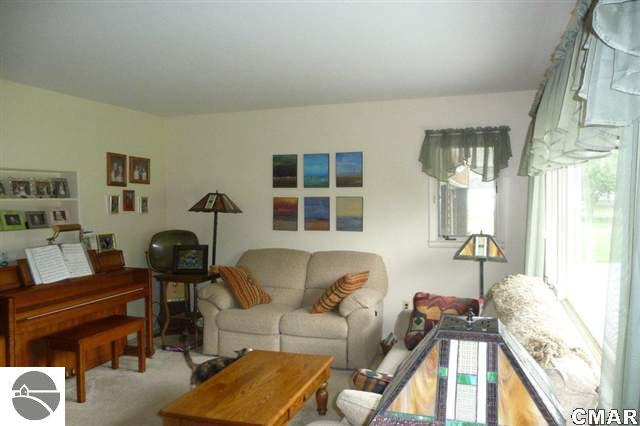 7647 South Shepherd Road Shepherd, MI 48883 - Photo 3 of 24 1773801-2.JPG