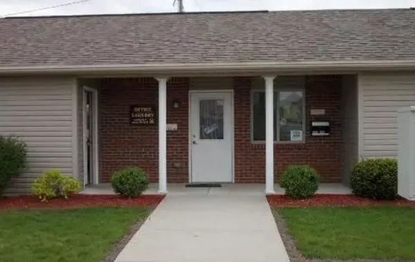 $545 | 25 Vine Street, Leipsic, OH 45856