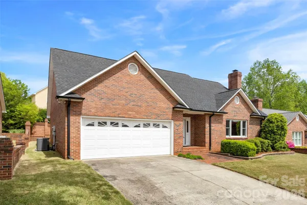 $445,000 | 1940 Wexford Court, Gastonia, NC 28054