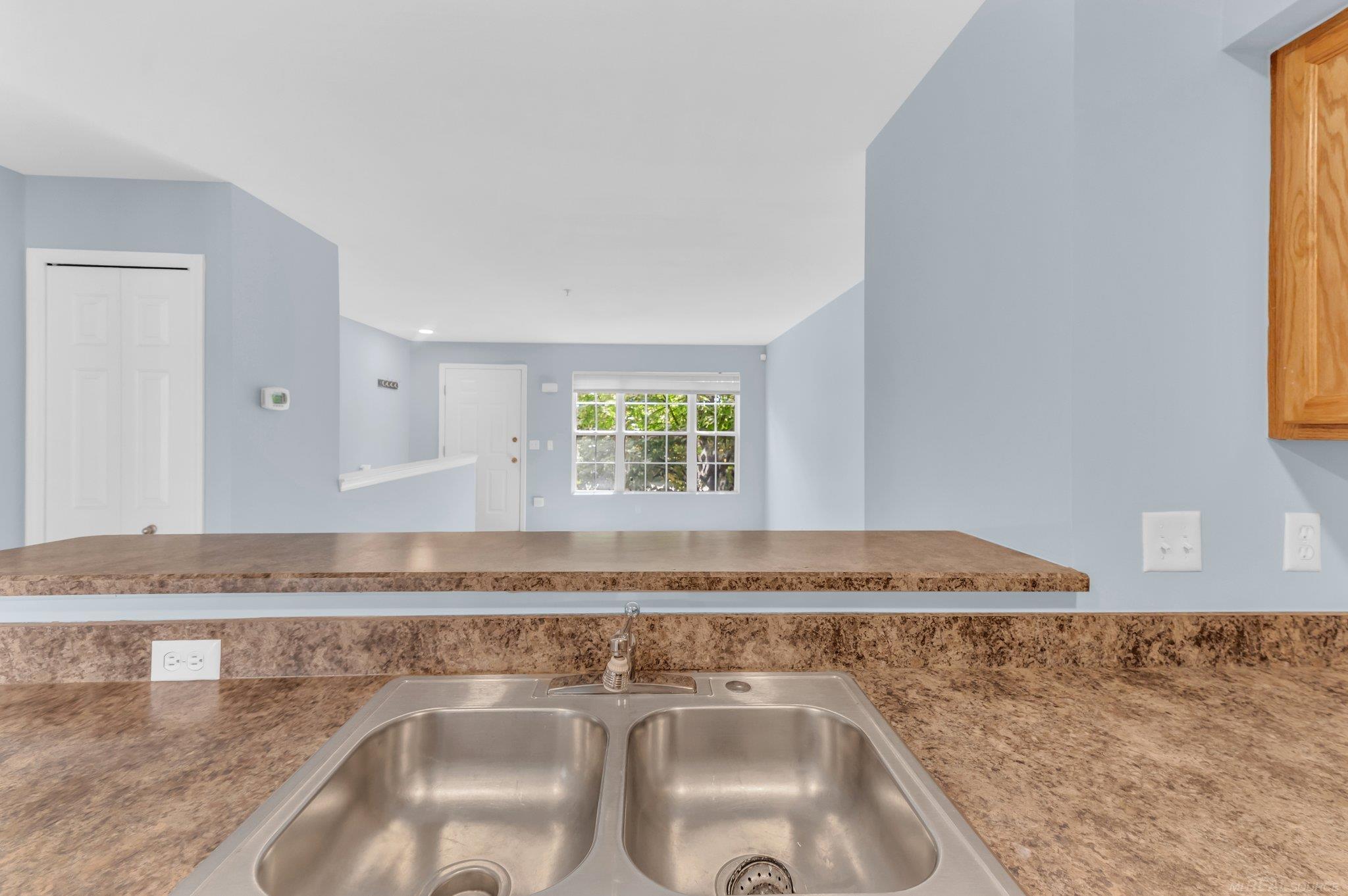 1139 Beaver Run Troy, MI 48083 - Photo 7 of 25