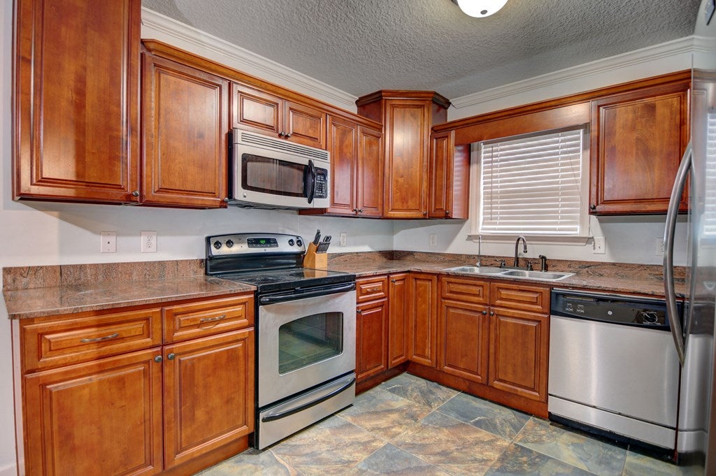 4058 Cottage Heights Road Hahira, GA 31632 - Photo 13 of 33 Gallery Image 13