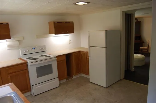 $1,195 | 649 Kenilworth Circle, Unit BSMT, Stone Mountain, GA 30083