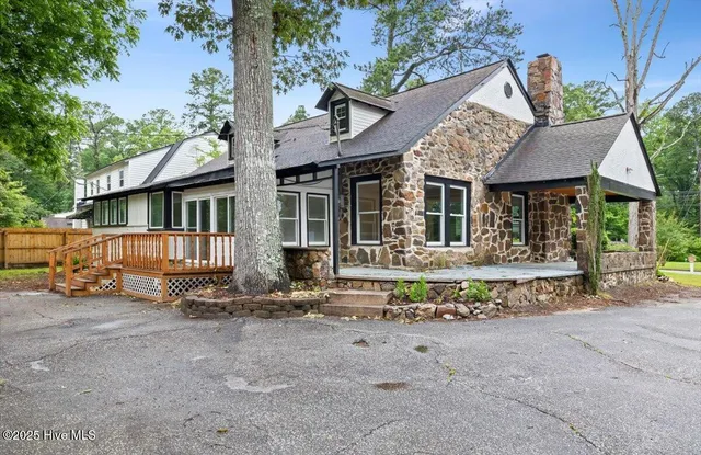 $300,000 | 205 Forest Hill Avenue, Rocky Mount, NC 27804