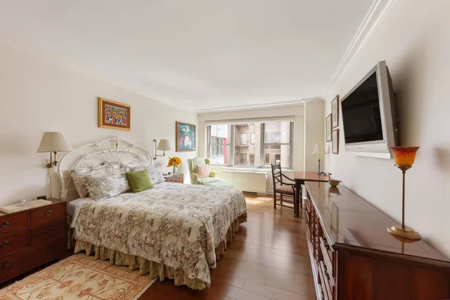 $1,195,000 | 650 Park Avenue, Unit 9A | Lenox Hill
