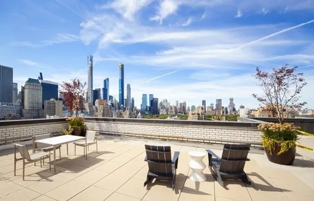$1,195,000 | 650 Park Avenue, Unit 9A | Lenox Hill