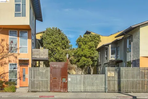 $529,000 | 9 Ealing Lane, Oakland, CA 94608