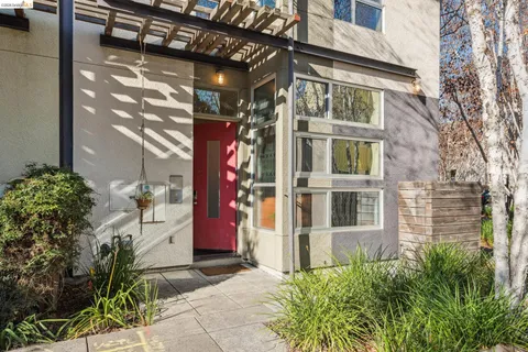 $529,000 | 9 Ealing Lane, Oakland, CA 94608