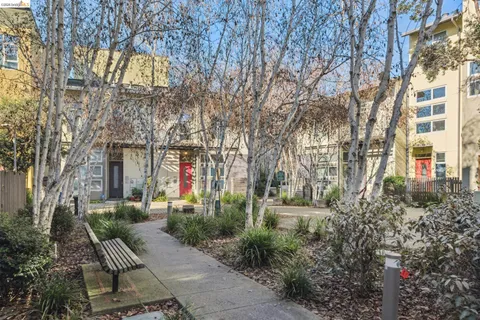 $529,000 | 9 Ealing Lane, Oakland, CA 94608