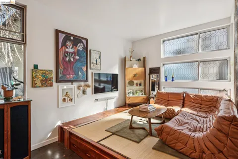 $529,000 | 9 Ealing Lane, Oakland, CA 94608