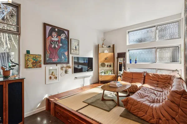 $529,000 | 9 Ealing Lane, Oakland, CA 94608