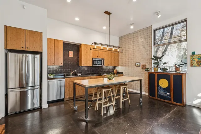 $529,000 | 9 Ealing Lane, Oakland, CA 94608