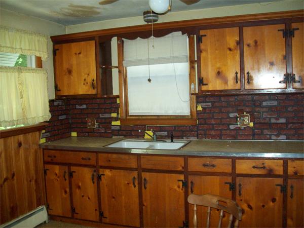 168 Navajo Road Springfield, MA 01109 - Photo 4 of 8