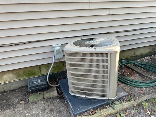 1198 Old Porter Road Porter, IN 46304 - Photo 18 of 21 640x480