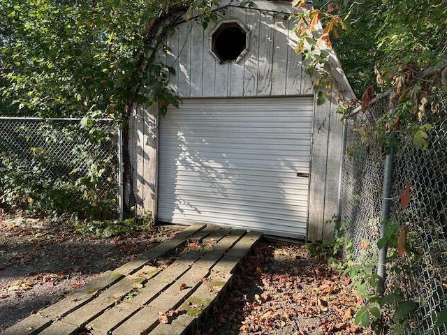 1198 Old Porter Road Porter, IN 46304 - Photo 20 of 21 640x480