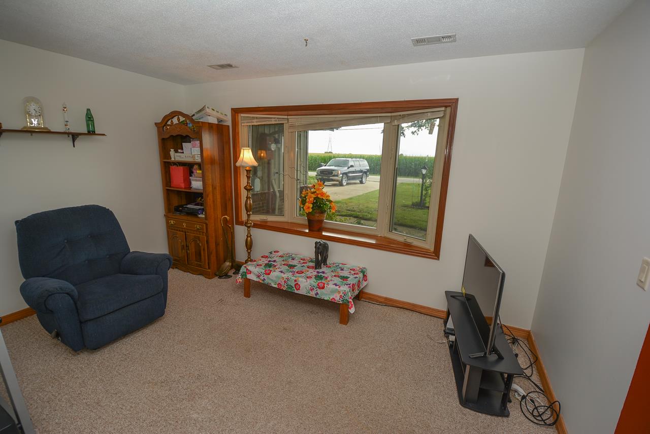 9408 North Shaffer Road Muncie, IN 47303 - Photo 8 of 36 Gallery Image 8