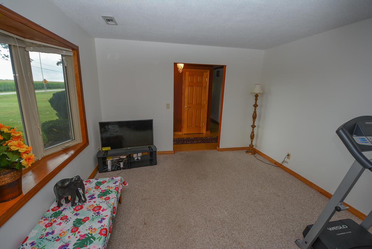 9408 North Shaffer Road Muncie, IN 47303 - Photo 9 of 36 Gallery Image 9
