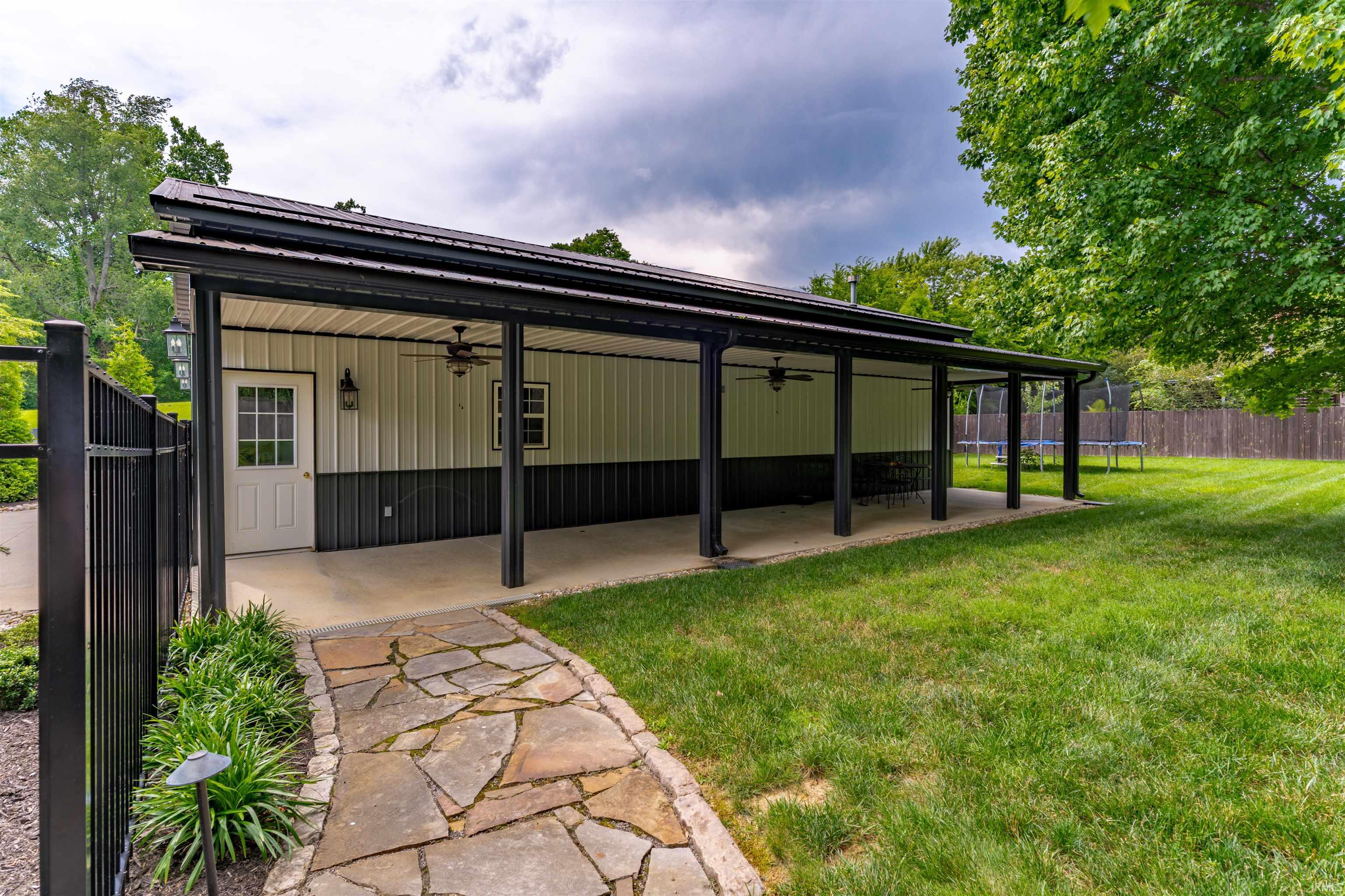 7110 Newburgh Road Evansville, IN 47715 - Photo 43 of 50