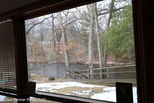 $337,000 | 7764 St Huberts Trail, Hesperia, MI 49421