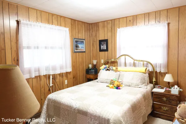 $337,000 | 7764 St Huberts Trail, Hesperia, MI 49421