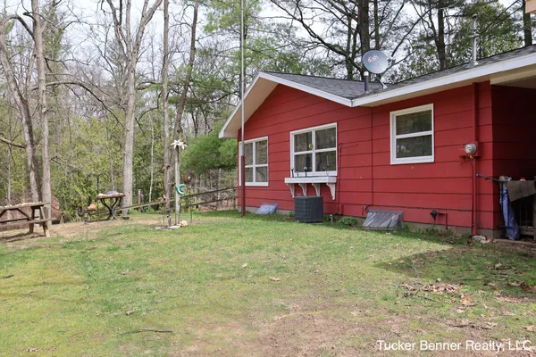 $315,000 | 7764 St Huberts Trail, Hesperia, MI 49421