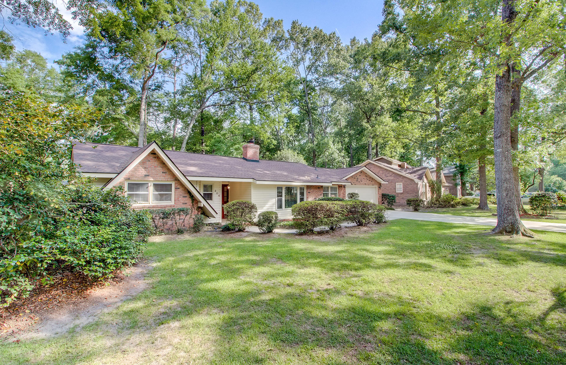 204 Grouse Road Summerville, SC 29485 - Photo 1 of 35 2
