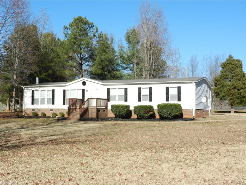 6894 Wright Road Thomasville, NC 27360 - Photo 1 of 13 Front Exterior