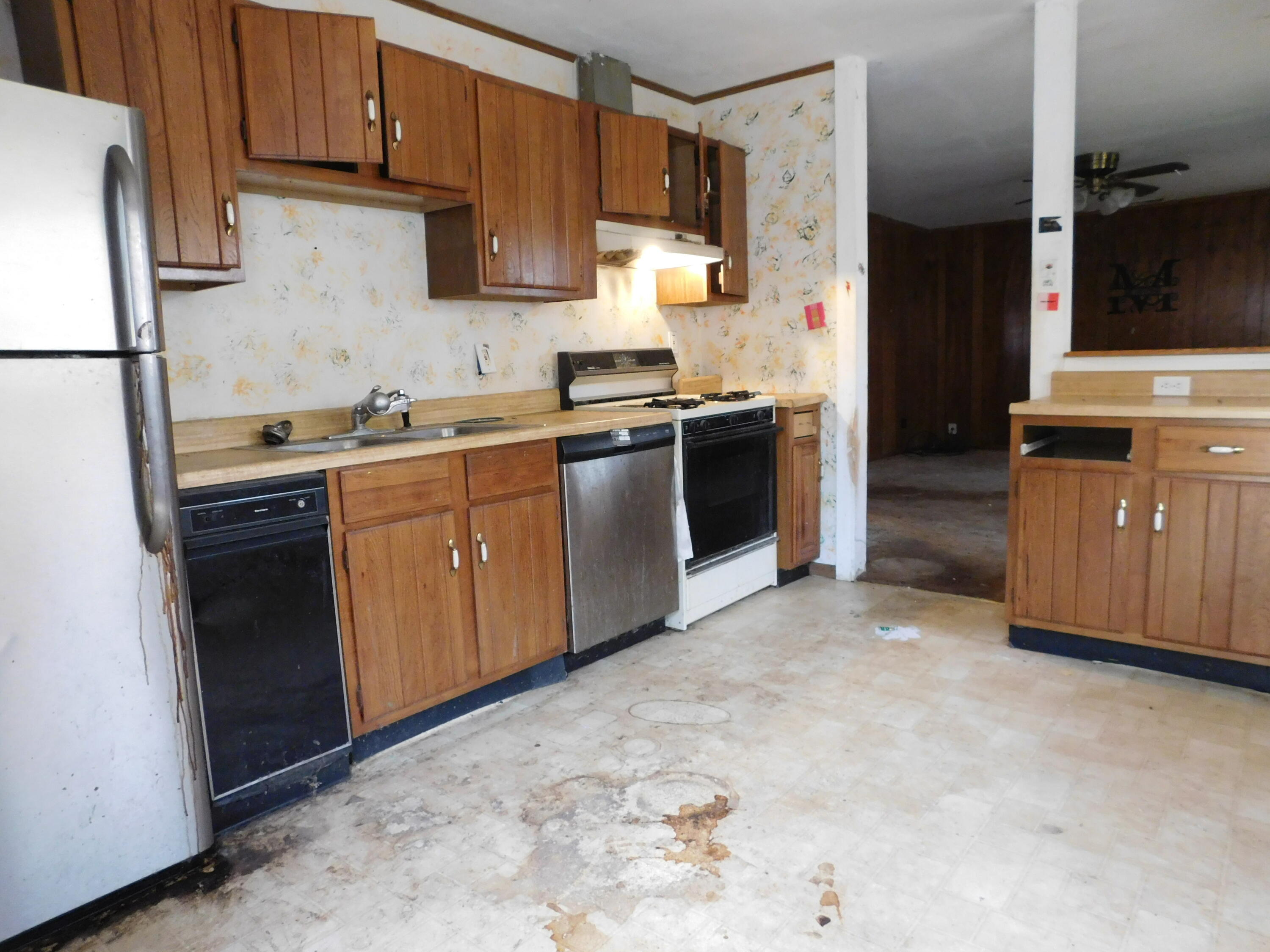 1504 Fulkerson Road Niles, MI 49120 - Photo 4 of 21 DSCN7858