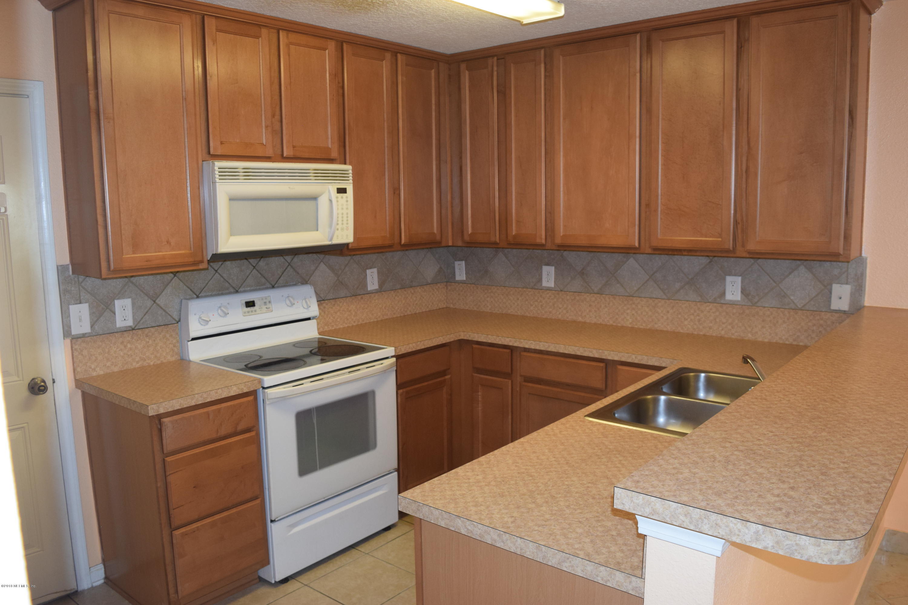 6700 Bowden Road, Unit 603 Jacksonville, FL 32216 - Photo 5 of 19 DSC_1009