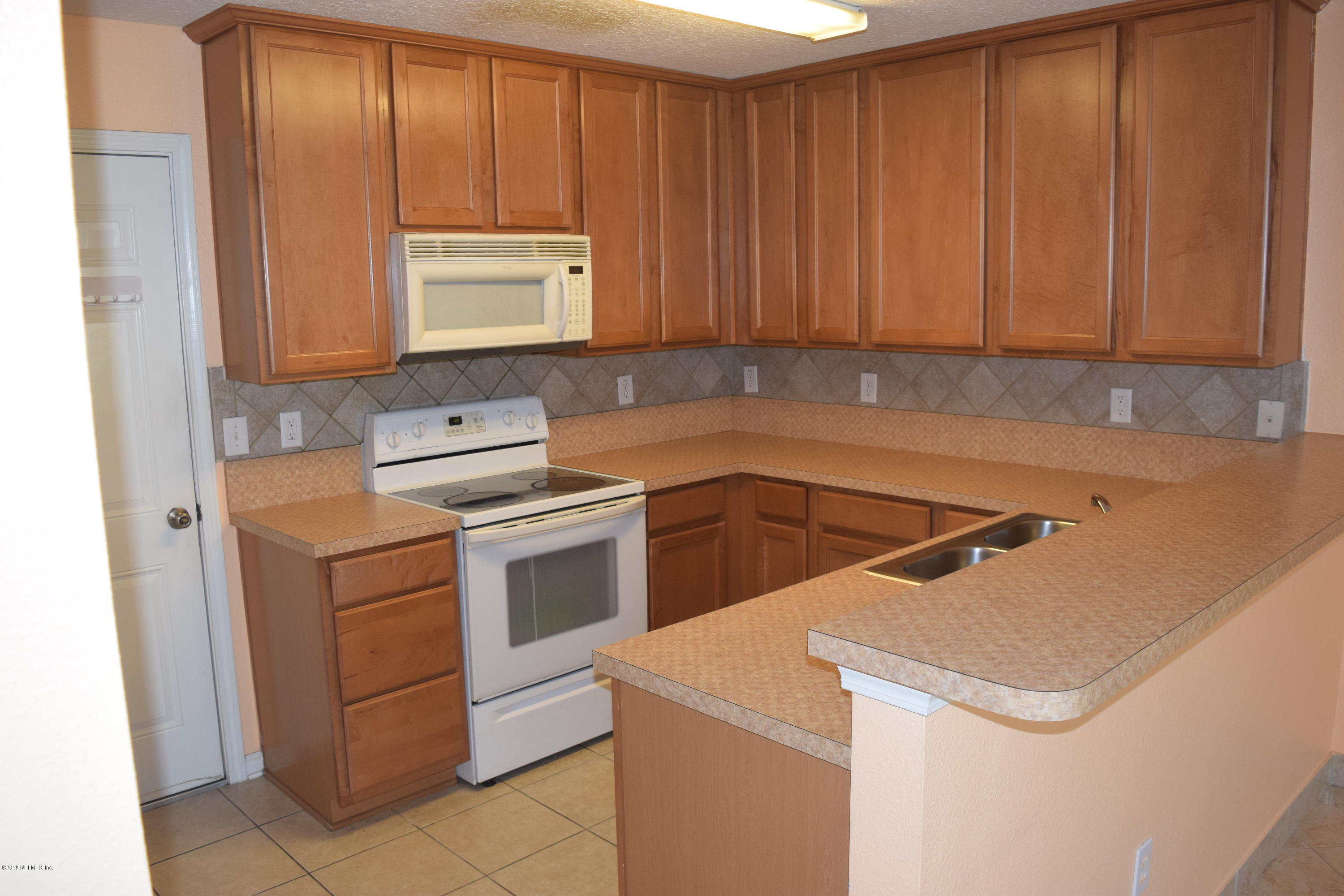 6700 Bowden Road, Unit 603 Jacksonville, FL 32216 - Photo 7 of 19 DSC_1048