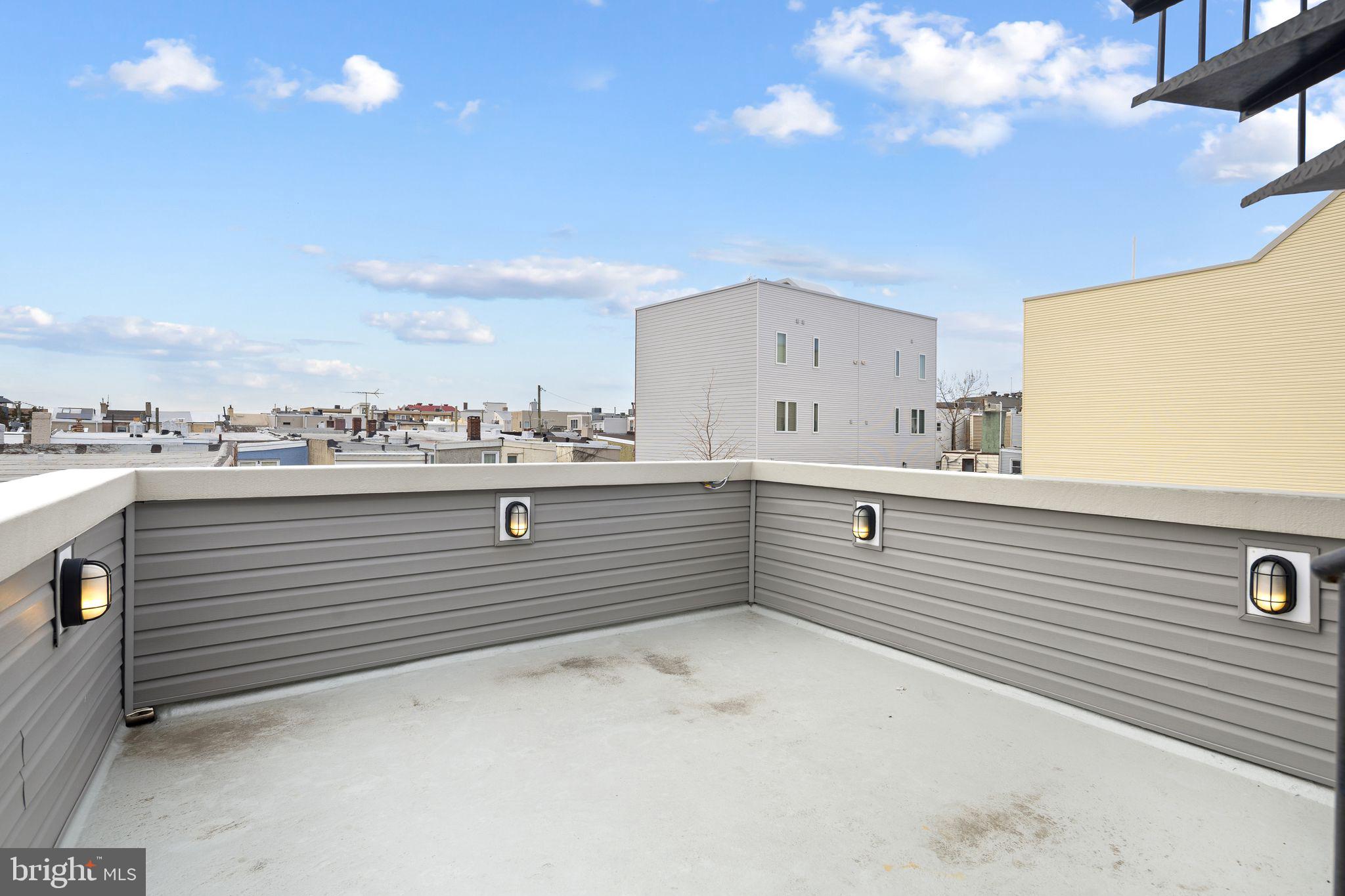 126 Tasker Street Philadelphia, PA 19148 - Photo 28 of 30 rear deck