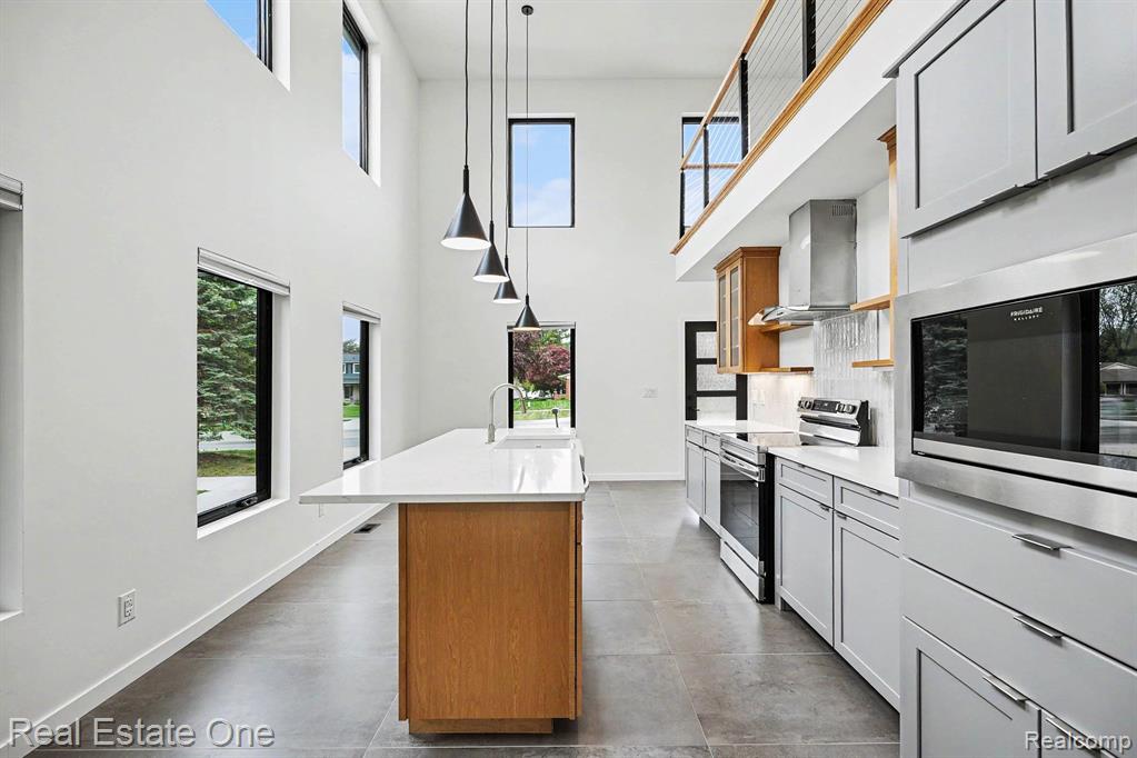 6480 John R Road Troy, MI 48085 - Photo 13 of 32
