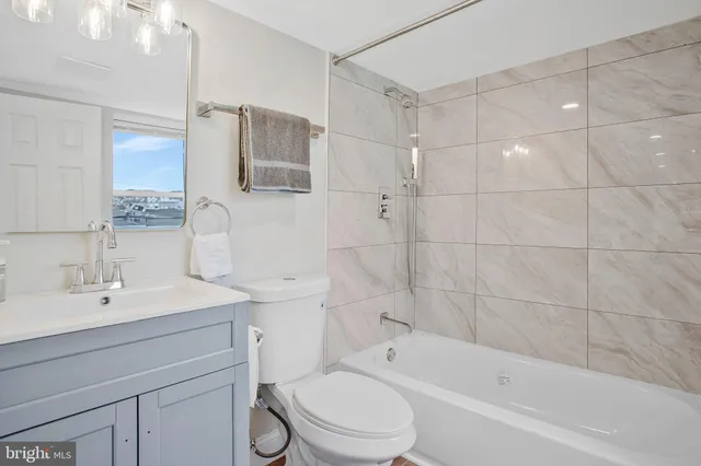 $2,000 | 1102 Carroll Street, Baltimore, MD 21230