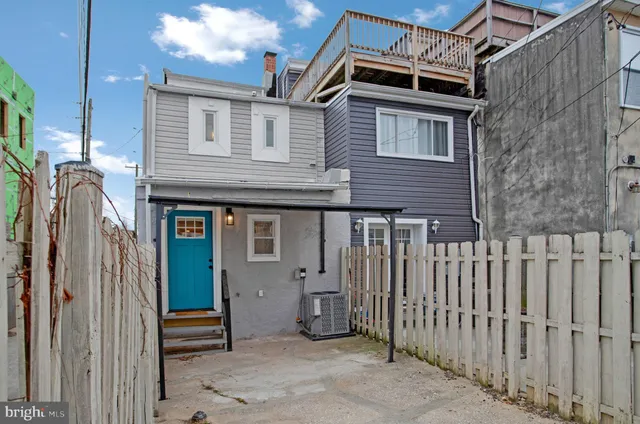 $2,000 | 1102 Carroll Street, Baltimore, MD 21230