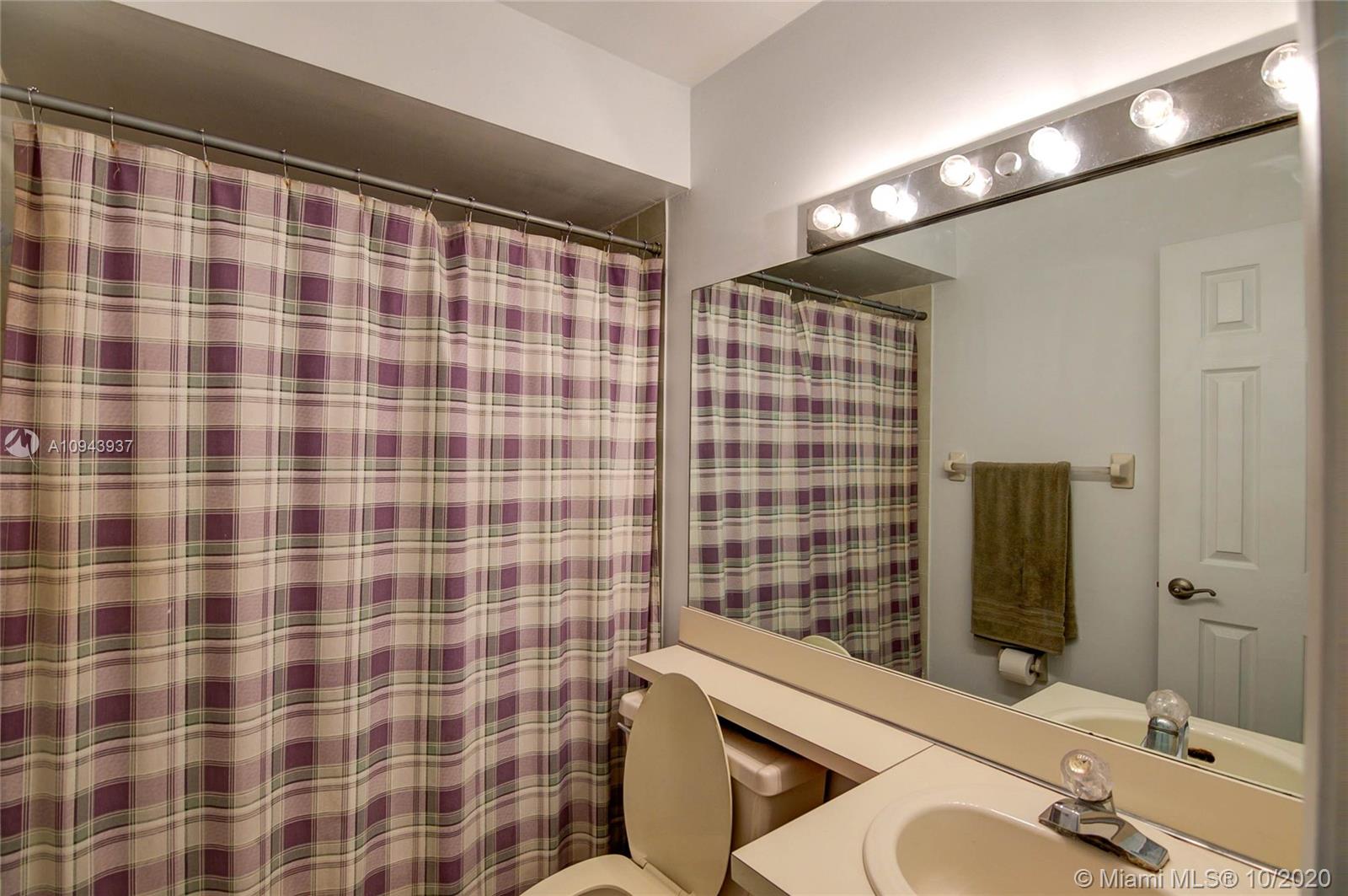5917 Southwest 133rd Place Miami, FL 33183 - Photo 11 of 16