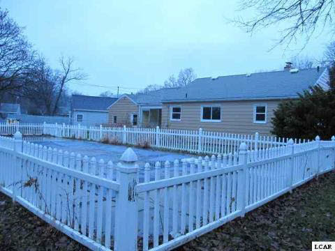 783 Briarcliff Road Jackson, MI 49203 - Photo 2 of 9 20024096-1.JPG