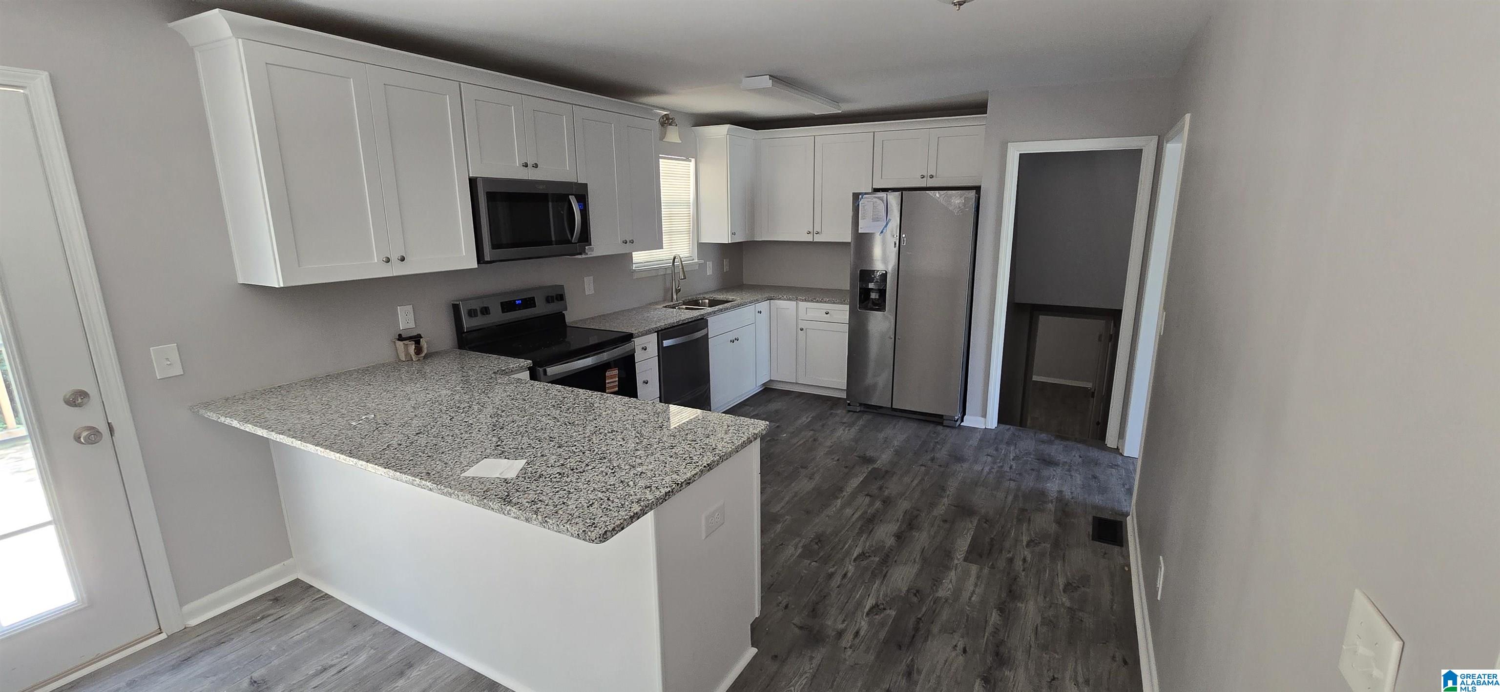 601 Overhill Lane Pelham, AL 35124 - Photo 2 of 5