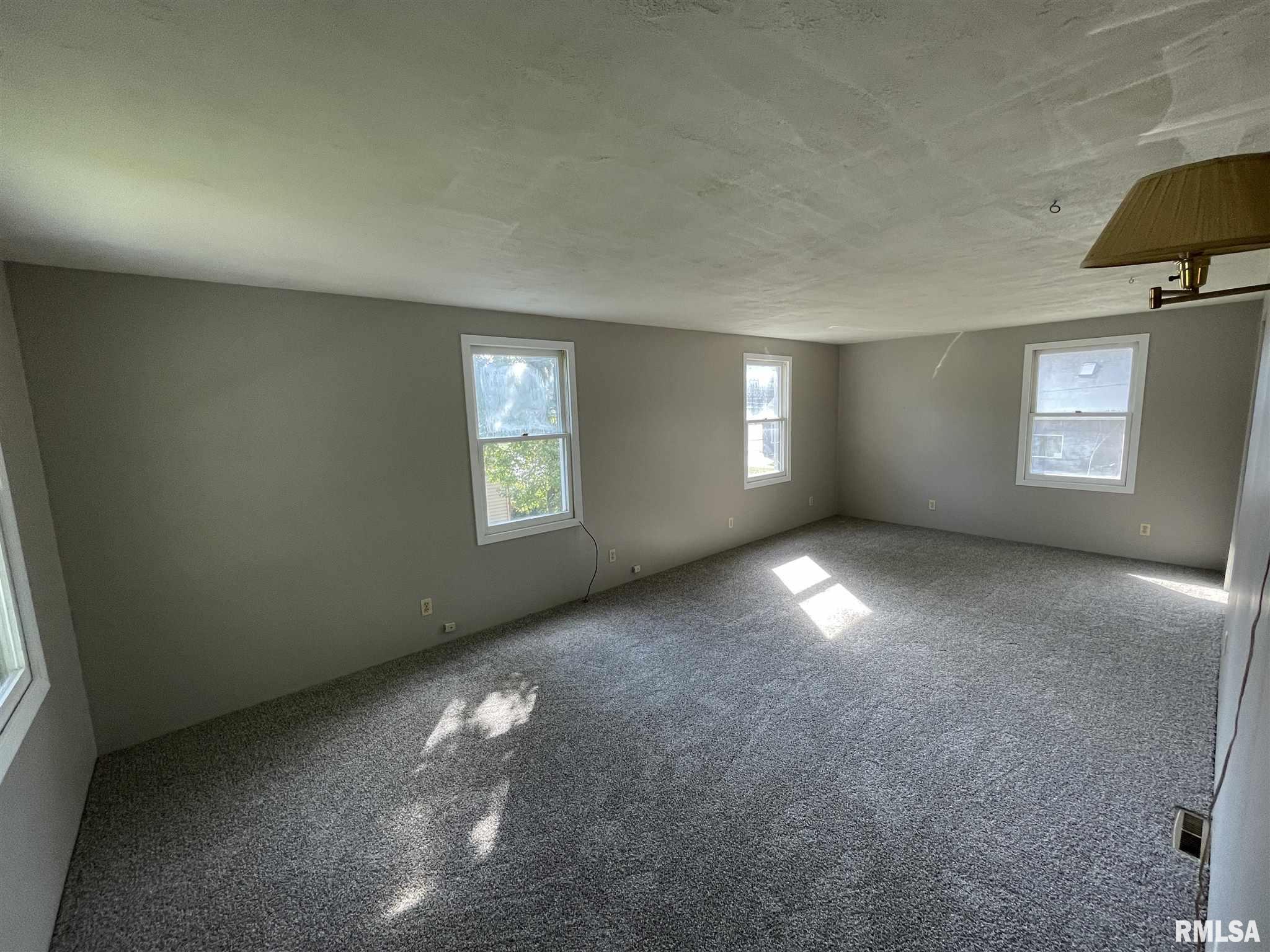 3810 Rockingham Road Davenport, IA 52802 - Photo 22 of 28 Gallery Image 22