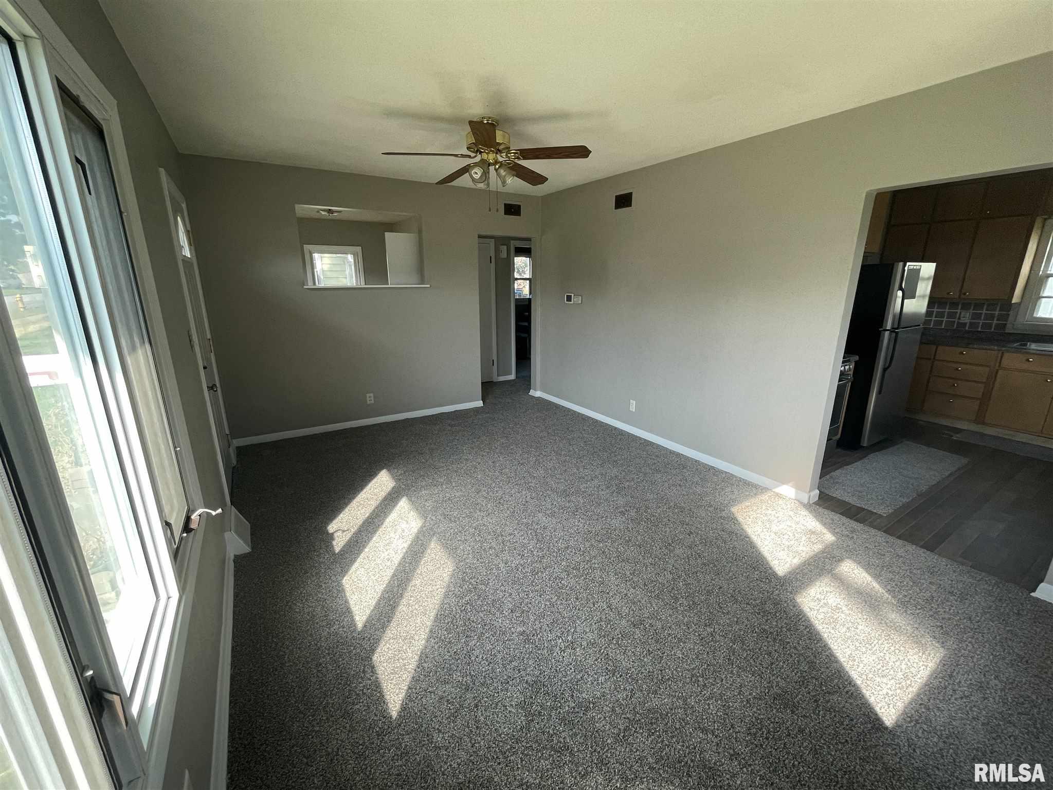 3810 Rockingham Road Davenport, IA 52802 - Photo 10 of 28 Gallery Image 10